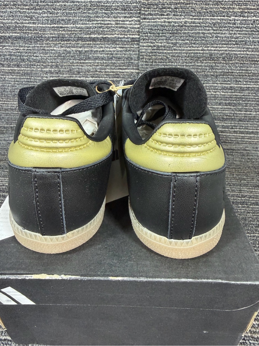adidas Samba Messi J Black and Gold Low-Top Soccer Shoes Kids 4.5 New - Picture 8 of 10